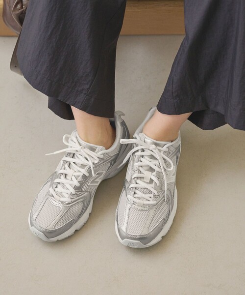NEW BALANCE(ニューバランス)の「<New Balance>U530 メタリックカラー スニーカー(スニーカー・レディース・ゴールド/シルバー・22.5cm/23cm/23.5cm/24cm/24.5cm/25cm)」の10枚目の写真