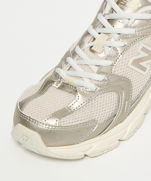 NEW BALANCE(ニューバランス)の「<New Balance>U530 メタリックカラー スニーカー(スニーカー・レディース・ゴールド/シルバー・22.5cm/23cm/23.5cm/24cm/24.5cm/25cm)」の7枚目の写真