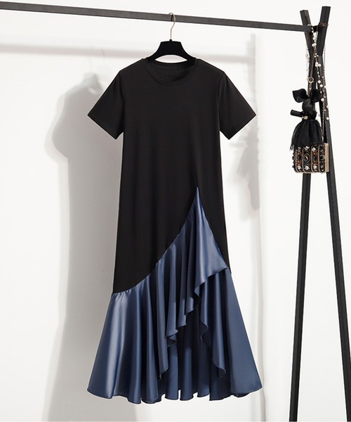 LUCPY(ラクピー)の「アシンメトリー切替フレアワンピース(ワンピース・レディース・ベージュ/ブルー/ブラック・XX-LARGE/X-LARGE/LARGE/MEDIUM)」の3枚目の写真