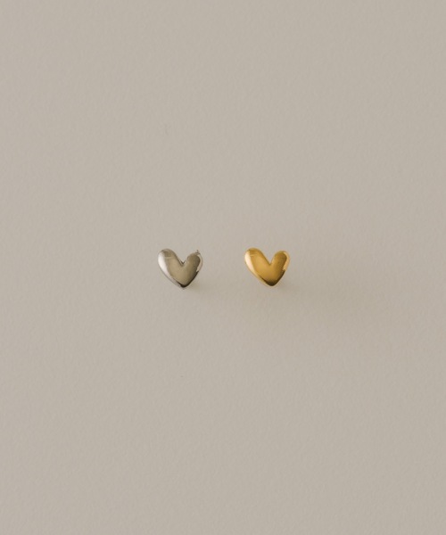 muku(ムク)の「PIERCE/NUANCE HEART(ピアス(両耳用)・レディース・シルバー/ゴールド・FREE)」の2枚目の写真