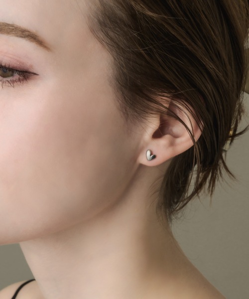 muku(ムク)の「PIERCE/NUANCE HEART(ピアス(両耳用)・レディース・シルバー/ゴールド・FREE)」の5枚目の写真