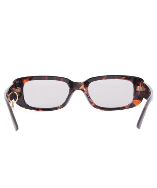 X-girl(エックスガール)の「XG CHARM CUSTOM SQUARE SUNGLASSES(サングラス・レディース・ブラウン/ブラック・ONE SIZE)」の4枚目の写真