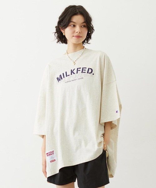 MILKFED.(ミルクフェド)の「【コラボ/ロゴ映え/ビッグシルエット】MILKFED.×CHAMPION LAYER LOGO BIG TEE(Tシャツ/カットソー・レディース・ブラック/ライトブルー/オートミール/ネイビー・ONE SIZE)」の3枚目の写真