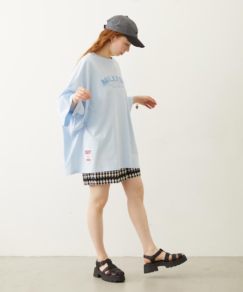 MILKFED.(ミルクフェド)の「【コラボ/ロゴ映え/ビッグシルエット】MILKFED.×CHAMPION LAYER LOGO BIG TEE(Tシャツ/カットソー・レディース・ブラック/ライトブルー/オートミール/ネイビー・ONE SIZE)」の11枚目の写真