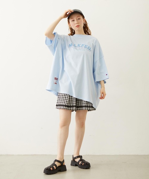 MILKFED.(ミルクフェド)の「【コラボ/ロゴ映え/ビッグシルエット】MILKFED.×CHAMPION LAYER LOGO BIG TEE(Tシャツ/カットソー・レディース・ブラック/ライトブルー/オートミール/ネイビー・ONE SIZE)」の9枚目の写真