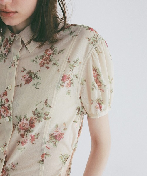 CLANE（クラネ）の「FLOWER SIDE HOLE SHIRTS（シャツ/ブラウス・レディース・ベージュ/ブラック・2/1）」の3枚目の写真