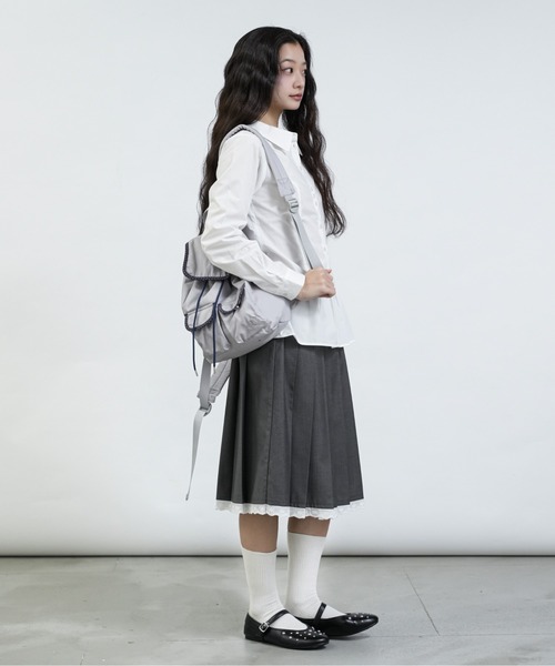 FCMM（エフシーエムエム）の「【日本限定】PEPLUM BLOUSE / ペプラムブラウス（シャツ/ブラウス・レディース・チャコールグレー/オフホワイト・MEDIUM/SMALL）」の10枚目の写真