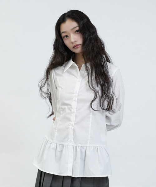 FCMM（エフシーエムエム）の「【日本限定】PEPLUM BLOUSE / ペプラムブラウス（シャツ/ブラウス・レディース・チャコールグレー/オフホワイト・MEDIUM/SMALL）」の5枚目の写真