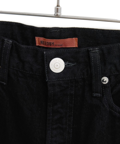 NEEDBY heritage(ニードバイヘリテージ)の「【NEEDBY for ADAM ET ROPE'】別注 RILLEY(デニムパンツ・レディース・ブラック/オフホワイト・2/1)」の22枚目の写真