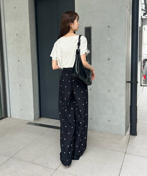 mystic(ミスティック)の「【REVIVAL/新色ラインストーンが登場!】26SSオフショルTシャツ(Tシャツ/カットソー・レディース・ホワイト系その他/ブラック/グレー/オフホワイト・FREE/2)」の20枚目の写真