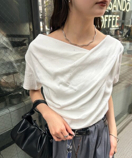 mystic(ミスティック)の「【REVIVAL/新色ラインストーンが登場!】26SSオフショルTシャツ(Tシャツ/カットソー・レディース・ホワイト系その他/ブラック/グレー/オフホワイト・FREE/2)」の16枚目の写真