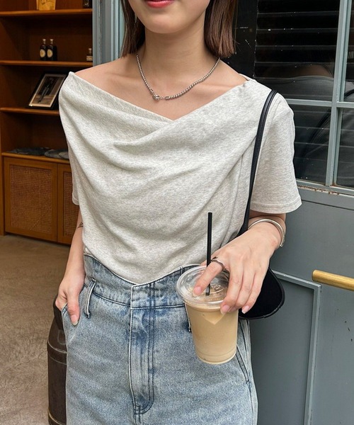 mystic(ミスティック)の「【REVIVAL/新色ラインストーンが登場!】26SSオフショルTシャツ(Tシャツ/カットソー・レディース・ホワイト系その他/ブラック/グレー/オフホワイト・FREE/2)」の6枚目の写真