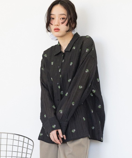 RAGEBLUE（レイジブルー）の「フラワーシシュウシアーシャツ/セットアップ対応（シャツ/ブラウス・レディース・ブラック/ホワイト・FREE）」の2枚目の写真