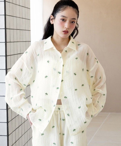 RAGEBLUE（レイジブルー）の「フラワーシシュウシアーシャツ/セットアップ対応（シャツ/ブラウス・レディース・ブラック/ホワイト・FREE）」の7枚目の写真