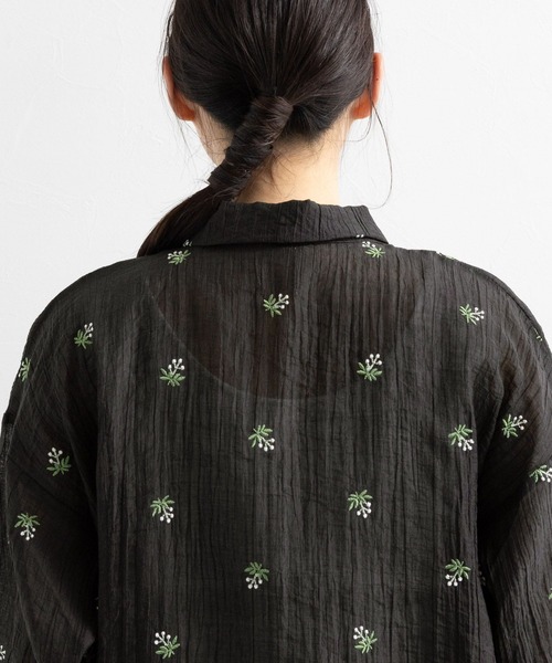 RAGEBLUE（レイジブルー）の「フラワーシシュウシアーシャツ/セットアップ対応（シャツ/ブラウス・レディース・ブラック/ホワイト・FREE）」の15枚目の写真