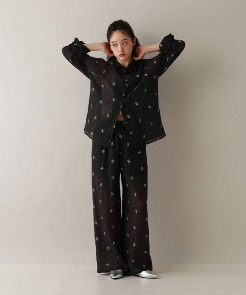 RAGEBLUE(レイジブルー)の「フラワー刺繍シアーシャツ/セットアップ対応(シャツ/ブラウス・レディース・ブラック/ホワイト・FREE)」の22枚目の写真