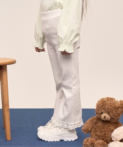 Lycee mine(リセマイン)の「【ともパン】【防汚・速乾】裾チェリーレースフレアパンツ【子供服】【キッズ】【女の子】(その他パンツ・キッズ・ブラック/シルバーグレー/ライラック/アイボリー/ベビーピンク/エメラルド/サックスブルー・140cm/110cm/120cm/130cm/90cm/100cm)」の22枚目の写真