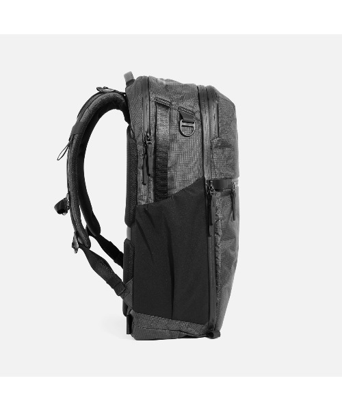 Aer(エアー)の「AER Travel Pack 4 35L Ultra / AER-28071(バックパック/リュック・メンズ・ブラック・FREE)」の6枚目の写真