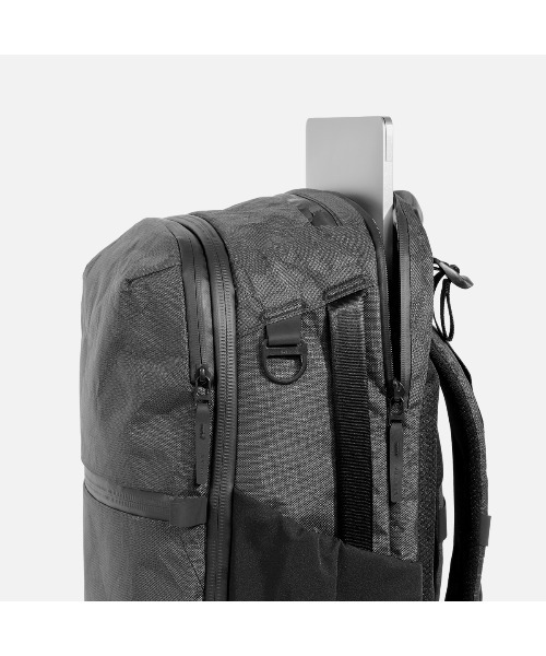 Aer(エアー)の「AER Travel Pack 4 35L Ultra / AER-28071(バックパック/リュック・メンズ・ブラック・FREE)」の10枚目の写真