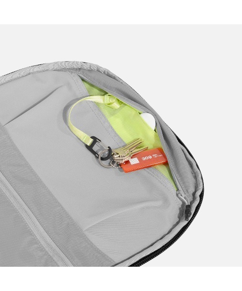 Aer(エアー)の「AER Travel Pack 4 35L Ultra / AER-28071(バックパック/リュック・メンズ・ブラック・FREE)」の14枚目の写真