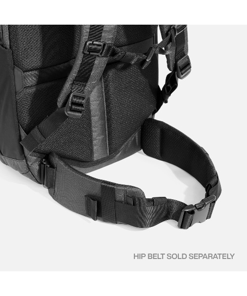 Aer(エアー)の「AER Travel Pack 4 35L Ultra / AER-28071(バックパック/リュック・メンズ・ブラック・FREE)」の15枚目の写真