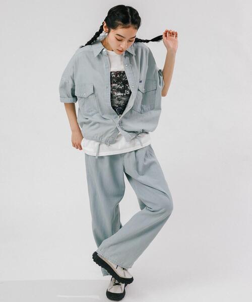 EKAL（エカル）の「フォトプリントショートスリーブTシャツ（Tシャツ/カットソー・レディース・ホワイト/ベージュ/グレー・ONE）」の8枚目の写真