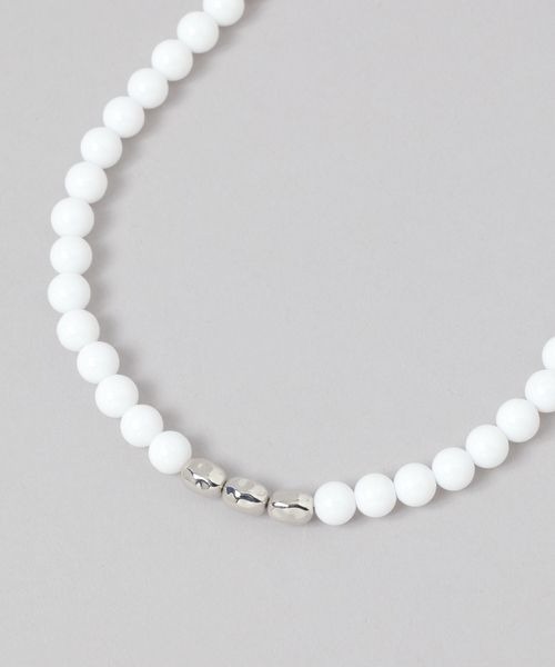 JEANASIS(ジーナシス)の「ガラスビーズネックレス/660080(ネックレス・レディース・ブラック/グリーン/ホワイト・FREE)」の1枚目の写真