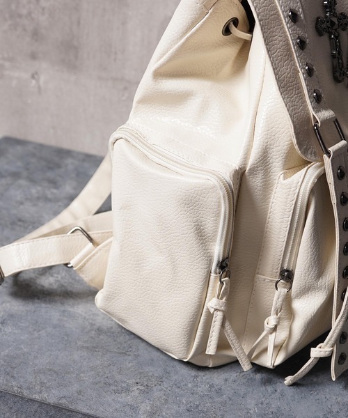 1111clothing(ワンフォークロージング)の「クロスチャーム バックパック / Cross Charm Backpack(バックパック/リュック・レディース・ピンク/ブラック/オフホワイト・FREE)」の22枚目の写真