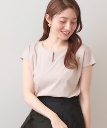 【接触冷感】ビジューキーネックフレンチトップス《UVケア／洗濯機OK／XS～3L／8col》