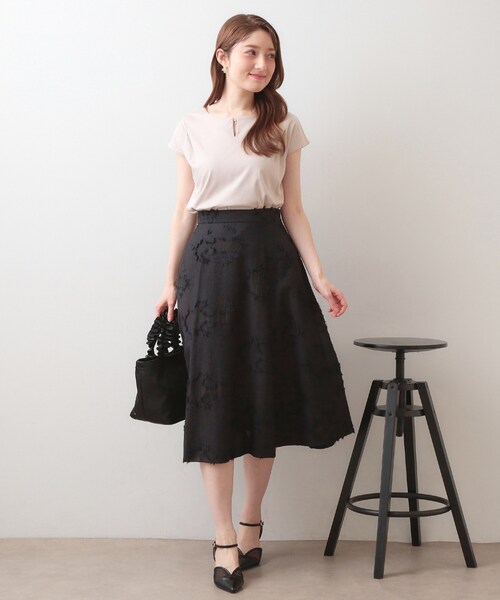 index(インデックス)の「【接触冷感】ビジューキーネックフレンチトップス《UVケア/洗濯機OK/XS~3L/8col》(Tシャツ/カットソー・レディース・ナチュラル/オフホワイト/ネイビー/ピンク/ボルドー/ライトイエロー系/ブラウン系その他/ライトブルー・44/38/36/34/40/42)」の21枚目の写真