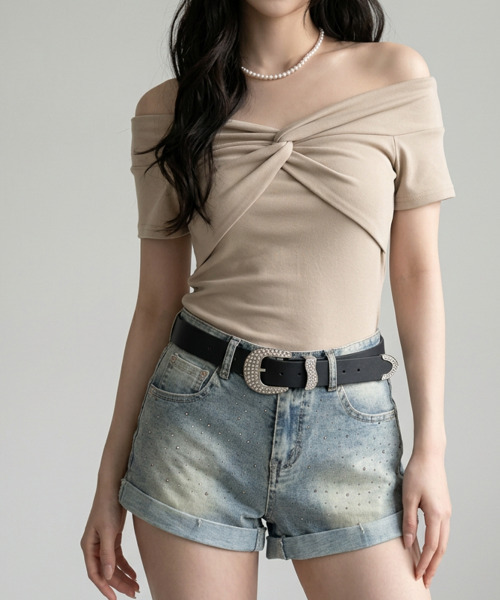 VIVID LADY(ビビッドレディー)の「フロントツイスト オフショルダー 半袖Tシャツ(Tシャツ/カットソー・レディース・ブラウン/ベージュ/グレー・FREE)」の13枚目の写真