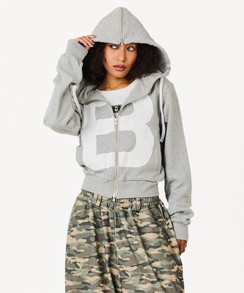 BEEDEN（ビーデン）の「B LOGO BASIC HOODIE（パーカー・レディース・ホワイト/ブラック/グレー・FREE）」の3枚目の写真