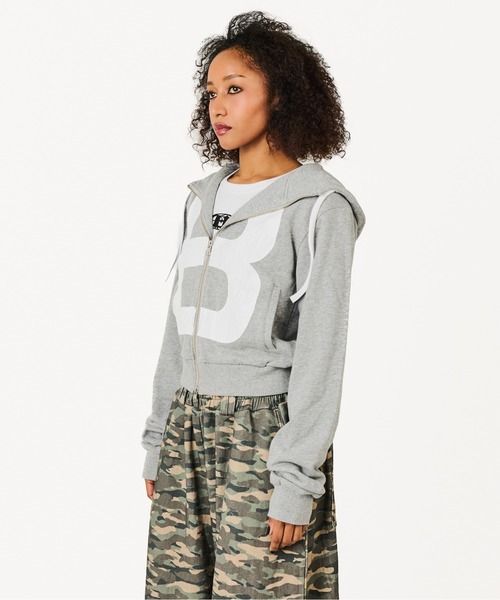 BEEDEN（ビーデン）の「B LOGO BASIC HOODIE（パーカー・レディース・ホワイト/ブラック/グレー・FREE）」の4枚目の写真