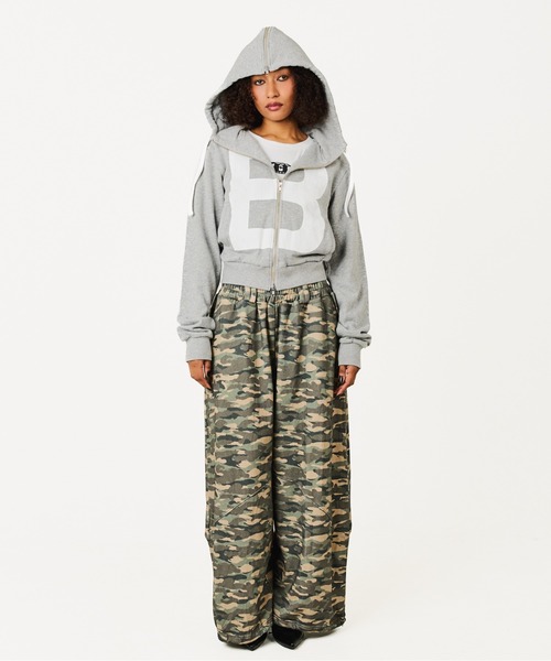 BEEDEN（ビーデン）の「B LOGO BASIC HOODIE（パーカー・レディース・ホワイト/ブラック/グレー・FREE）」の9枚目の写真