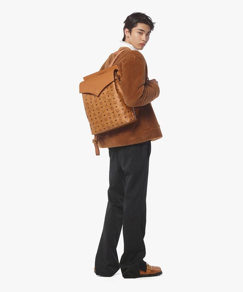 MCM(エムシーエム)の「Diamond バックパック - ヴィセトス レザー ミックス(バックパック/リュック・レディース・ベージュ・ONE SIZE)」の3枚目の写真