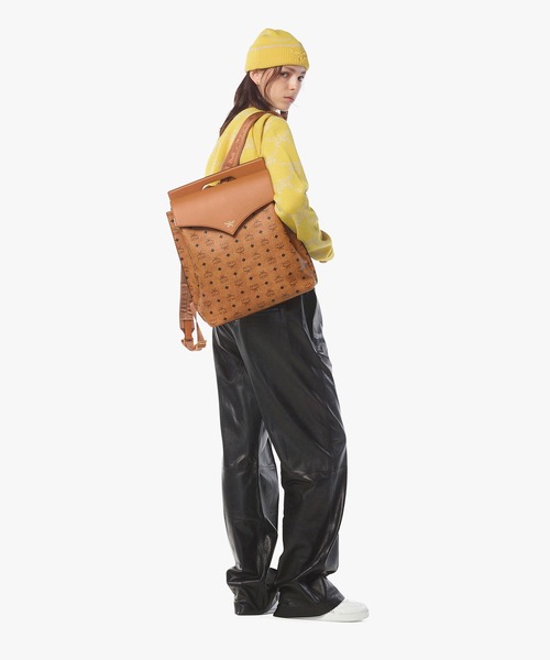 MCM(エムシーエム)の「Diamond バックパック - ヴィセトス レザー ミックス(バックパック/リュック・レディース・ベージュ・ONE SIZE)」の2枚目の写真
