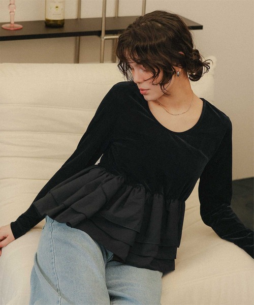 titivate(ティティベイト)の「前後2wayシアーベロアドッキングペプラムトップス(Tシャツ/カットソー・レディース・ドット/ブラック系その他/ブラック・S/M/L)」の1枚目の写真