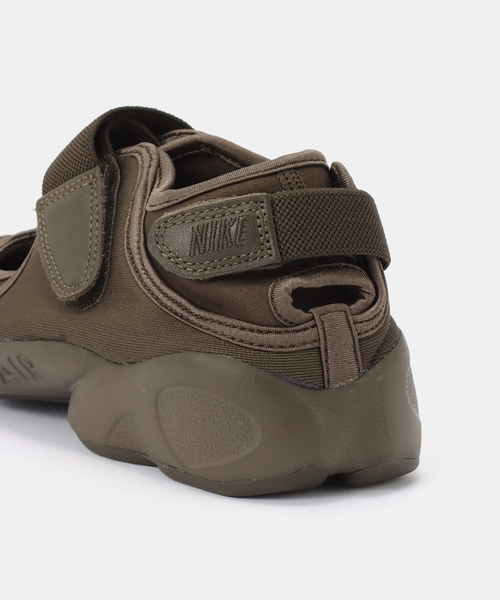 NIKE(ナイキ)の「NIKE/ナイキ エアリフト IV6058-200(その他シューズ・レディース・カーキ・25cm/24cm/23cm)」の5枚目の写真