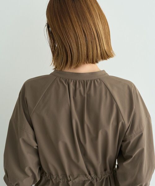 YECCA VECCA(イェッカヴェッカ)の「【UVカット】ドロストギャザー袖ワンピース(ワンピース・レディース・ブラック/ブラウン・FREE)」の19枚目の写真