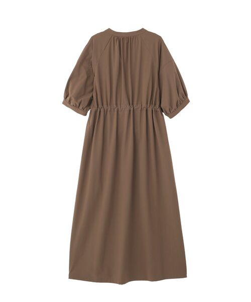 YECCA VECCA(イェッカヴェッカ)の「【UVカット】ドロストギャザー袖ワンピース(ワンピース・レディース・ブラック/ブラウン・FREE)」の21枚目の写真