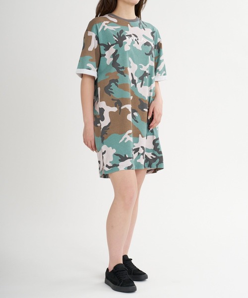 RVCA（ルーカ）の「RVCA ウィメンズ LOOSE FIT SS LOGO DRESS ワンピース 【2026年春夏モデル】（ワンピース・レディース・ホワイト/ブラック/キャメル・MEDIUM）」の3枚目の写真