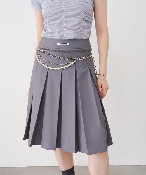 SOEMIN（ソミン）の「Box pleats midi skirt／ミディ丈ボックスプリーツスカート（スカート・レディース・チャコールグレー/ベージュ・FREE）」の8枚目の写真