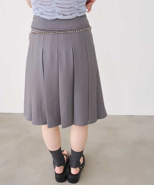 SOEMIN（ソミン）の「Box pleats midi skirt／ミディ丈ボックスプリーツスカート（スカート・レディース・チャコールグレー/ベージュ・FREE）」の7枚目の写真