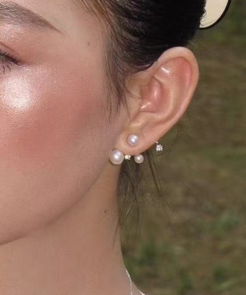 Achic(アシック)の「パールビーズ ラインピアス(ピアス(両耳用)・レディース・ホワイト・M)」の6枚目の写真