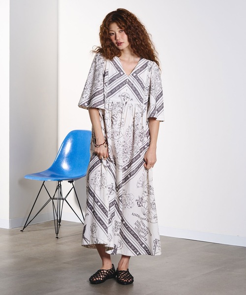 HLAADA(フラーダ)の「HLAADA for ROSEBUD/VOYAGE PRINT DRESS(ワンピース・レディース・ブラウン/ブラック・ONE SIZE)」の3枚目の写真