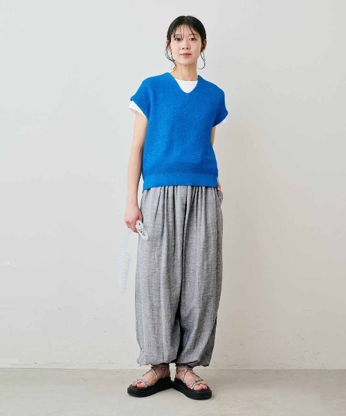 Live in comfort(リブインコンフォート)の「リブ イン コンフォート 接触冷感&抗菌防臭&吸汗速乾!Ohcool(R)IIplus素材の一枚でも重ねてもサマになる 大人のための白Tシャツ(Tシャツ/カットソー・レディース・ホワイト・4L/3L/LL/L/M/S/MP)」の5枚目の写真