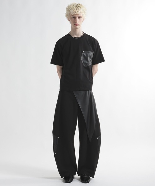 HARE(ハレ)の「【SET UP対応】ビルディングレザーポケットカットソー(HARE)(Tシャツ/カットソー・メンズ・グレー/ブラック・FREE)」の3枚目の写真