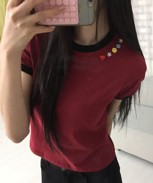VIVID LADY(ビビッドレディー)の「カラーボタン リンガー半袖Tシャツ(Tシャツ/カットソー・レディース・ホワイト/イエロー/レッド/ライトブルー/ブラック・FREE)」の8枚目の写真