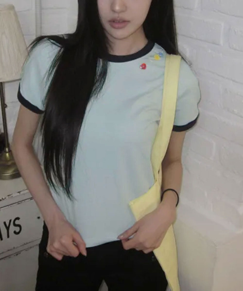 VIVID LADY(ビビッドレディー)の「カラーボタン リンガー半袖Tシャツ(Tシャツ/カットソー・レディース・ホワイト/イエロー/レッド/ライトブルー/ブラック・FREE)」の14枚目の写真