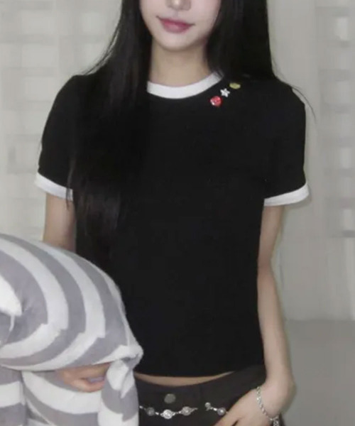VIVID LADY(ビビッドレディー)の「カラーボタン リンガー半袖Tシャツ(Tシャツ/カットソー・レディース・ホワイト/イエロー/レッド/ライトブルー/ブラック・FREE)」の20枚目の写真